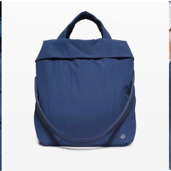 COPY - Lululemon On My Level Tote - Picture 5 of 8